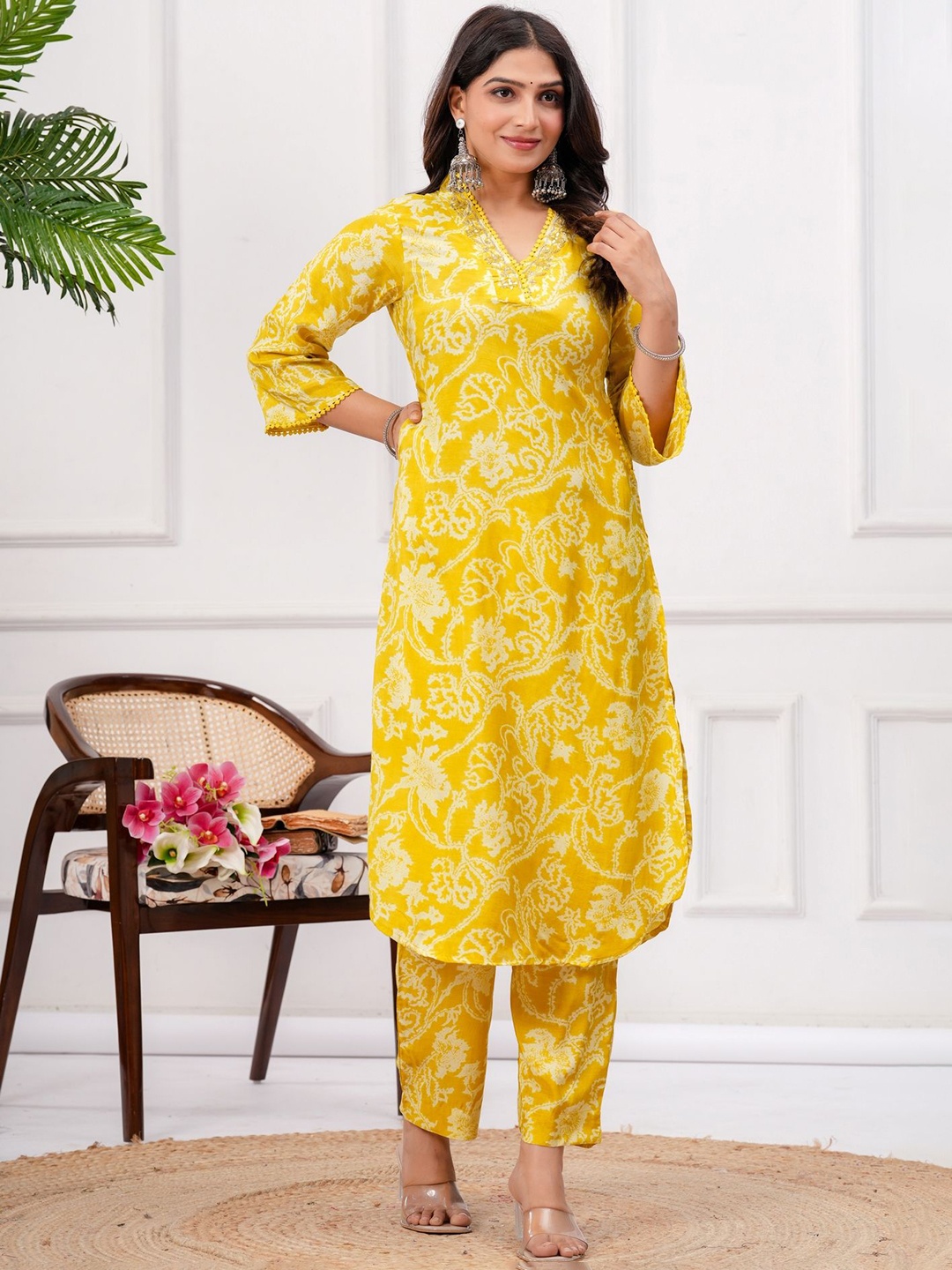 

KALINI Floral Printed V-Neck Straight Pure Silk Kurta With Trousers, Yellow