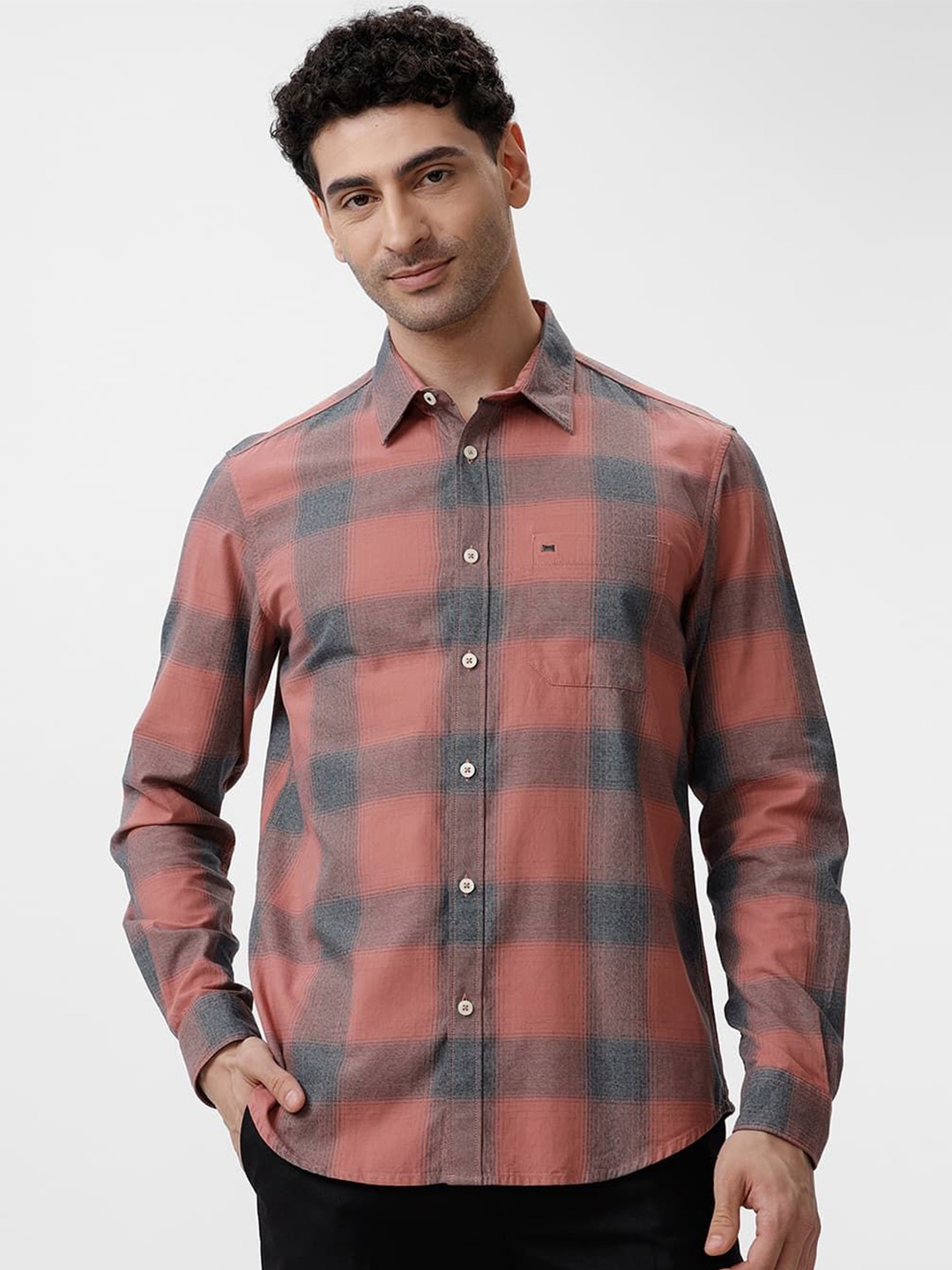 

Basics Men Slim Fit Spread Collar Buffalo Checked Cotton Casual Shirt, Pink