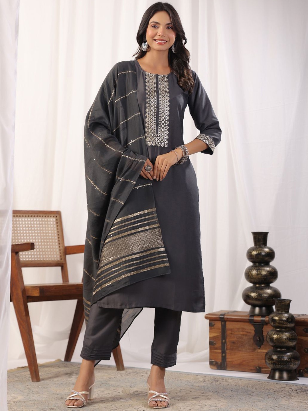 

AURIELLA Yoke Design Round Neck Straight Kurta With Trousers And Dupatta, Grey