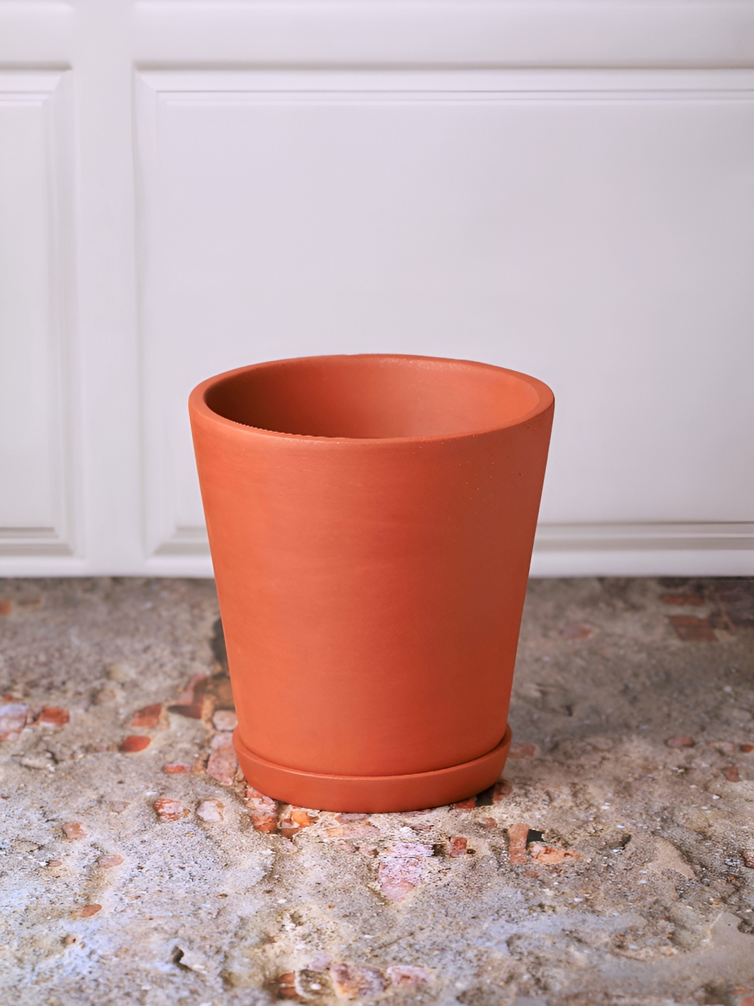 

The handicraftian 2-Pcs Medium Small Cone Planters, Brown