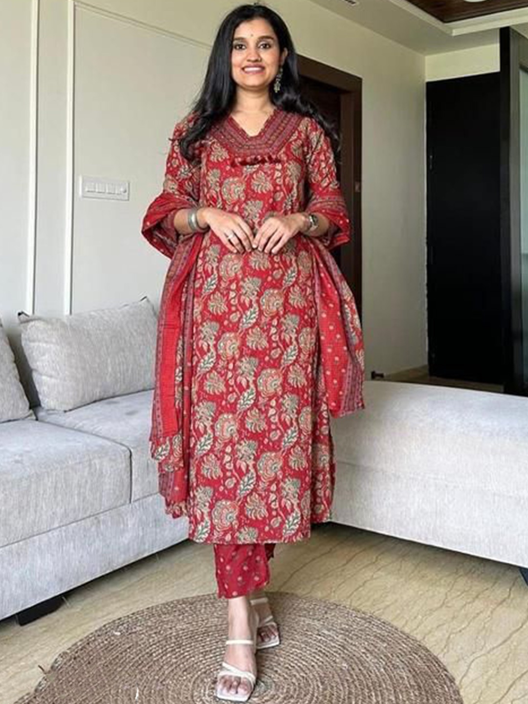 

ClothAura Floral Printed V Neck Pure Cotton Kurta With Trousers & Dupatta, Red