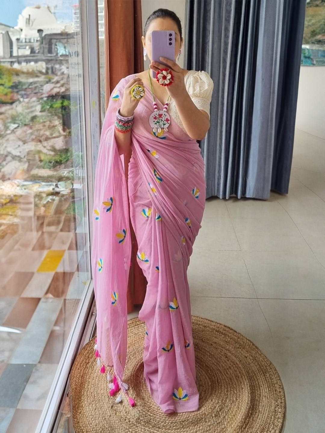 

Ruuprekha Floral Embroidered Pure Cotton Saree, Pink