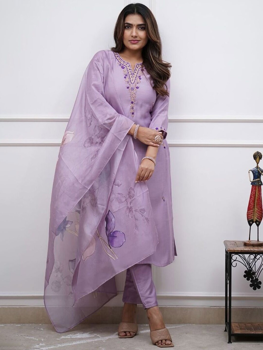 

Wedani Floral Embroidered Thread Work Pure Cotton Straight Kurta with Trouser And Dupatta, Purple