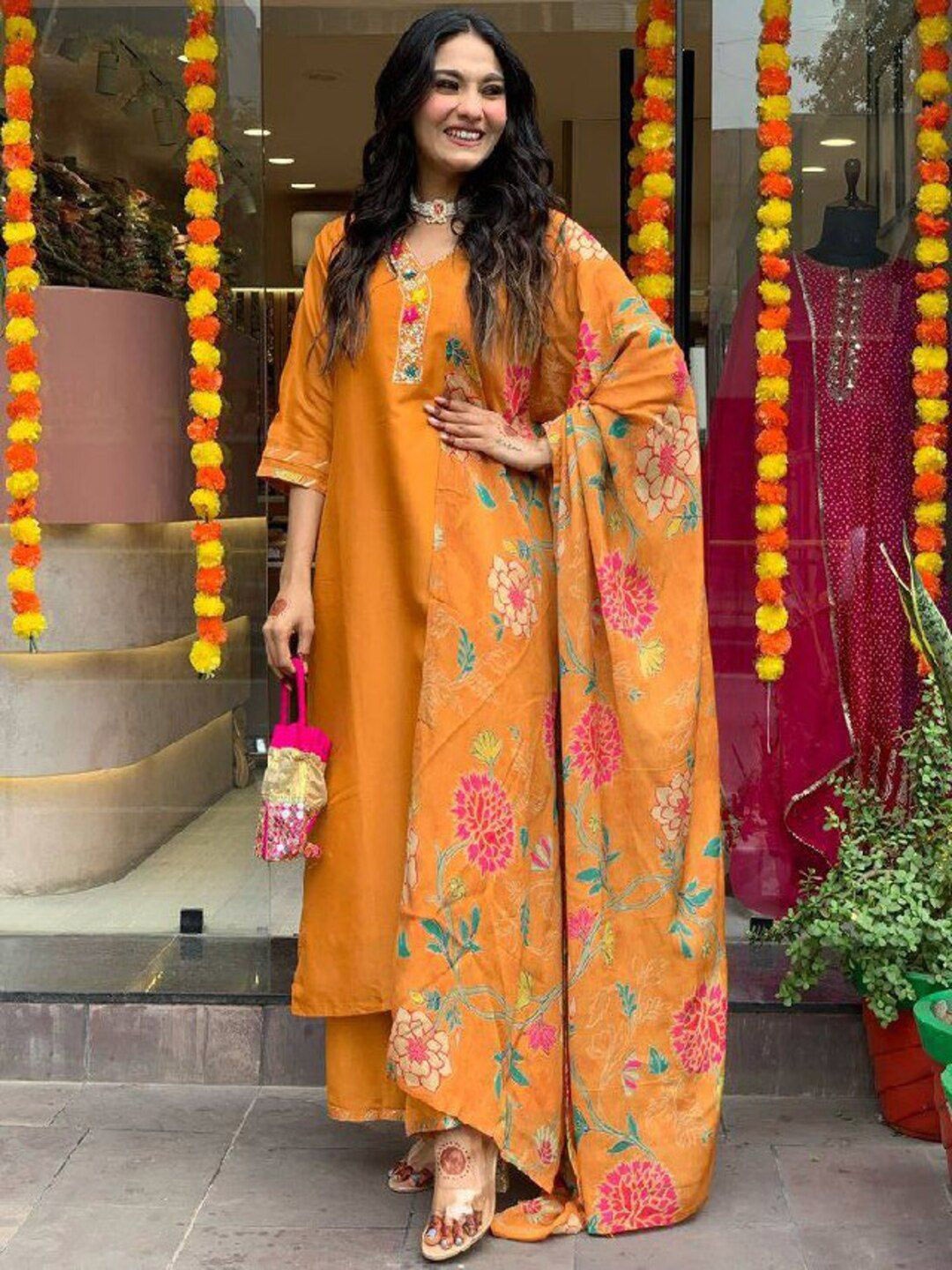 

REALLTREND Floral Thread Work Yoke Design V-Neck Kurta with Palazzos & Dupatta, Orange