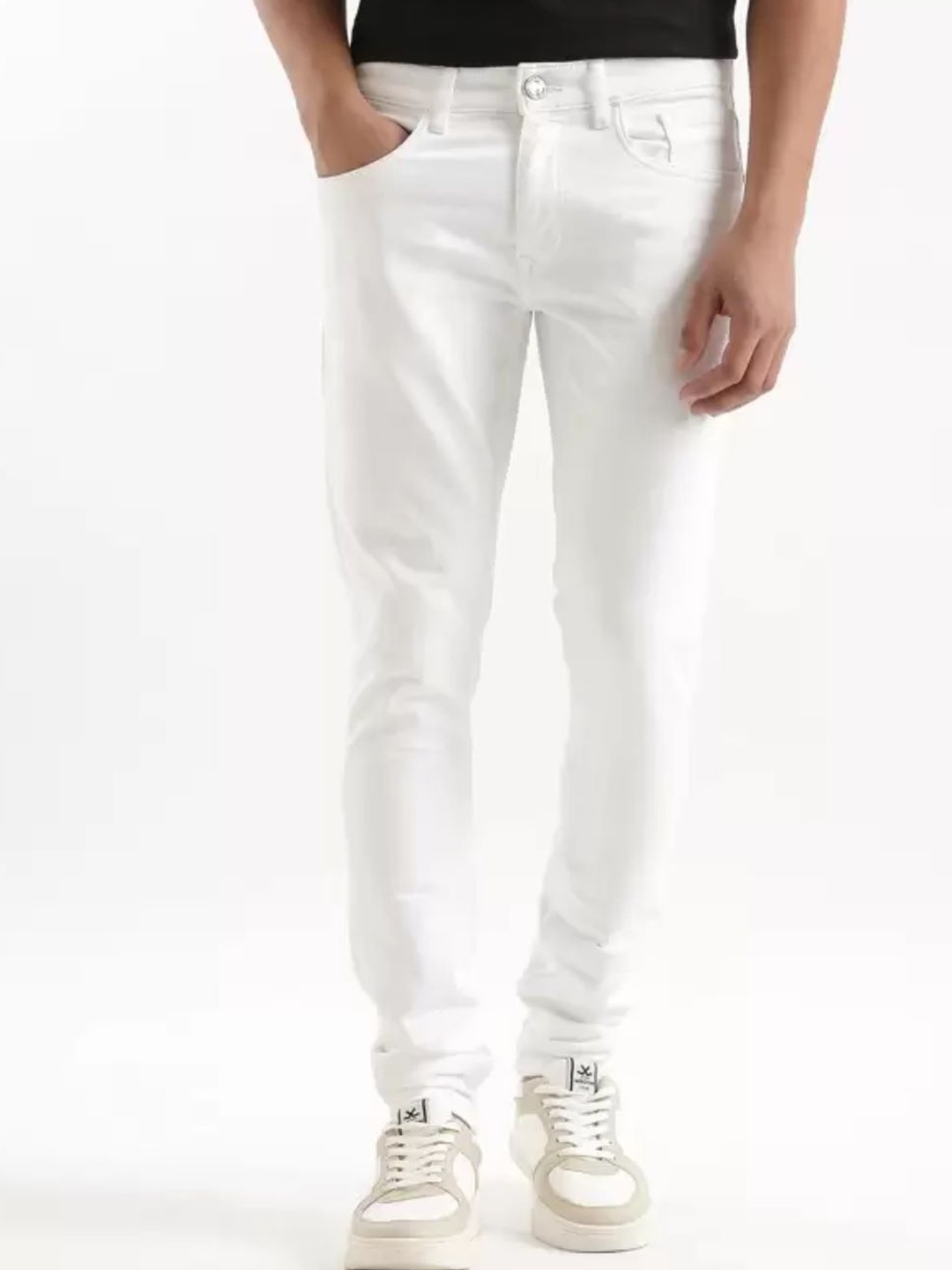 

LINARIA Men Classic Mid-Rise Regular Fit Jeans, White