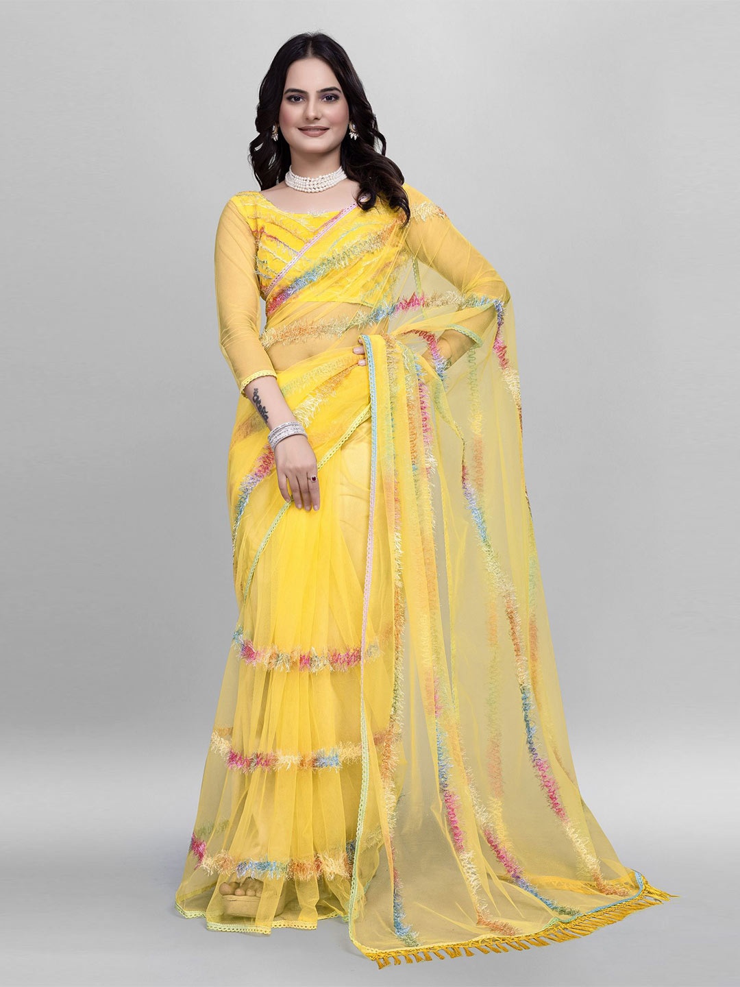 

APNISHA Embellished Gotta Patti Net Saree, Yellow