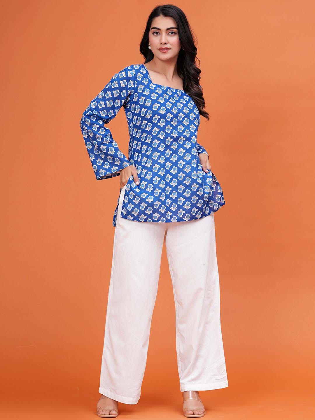 

UT Venero Floral Printed Cotton Top With Trousers Co-Ords, Blue