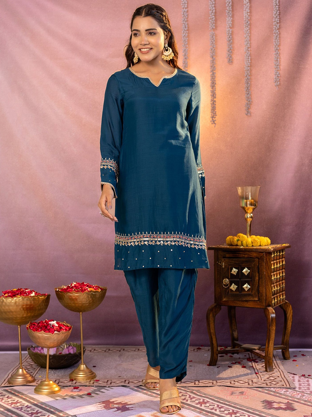 

KASYA Floral Embroidered Notch Neck Tunic With Trouser, Teal