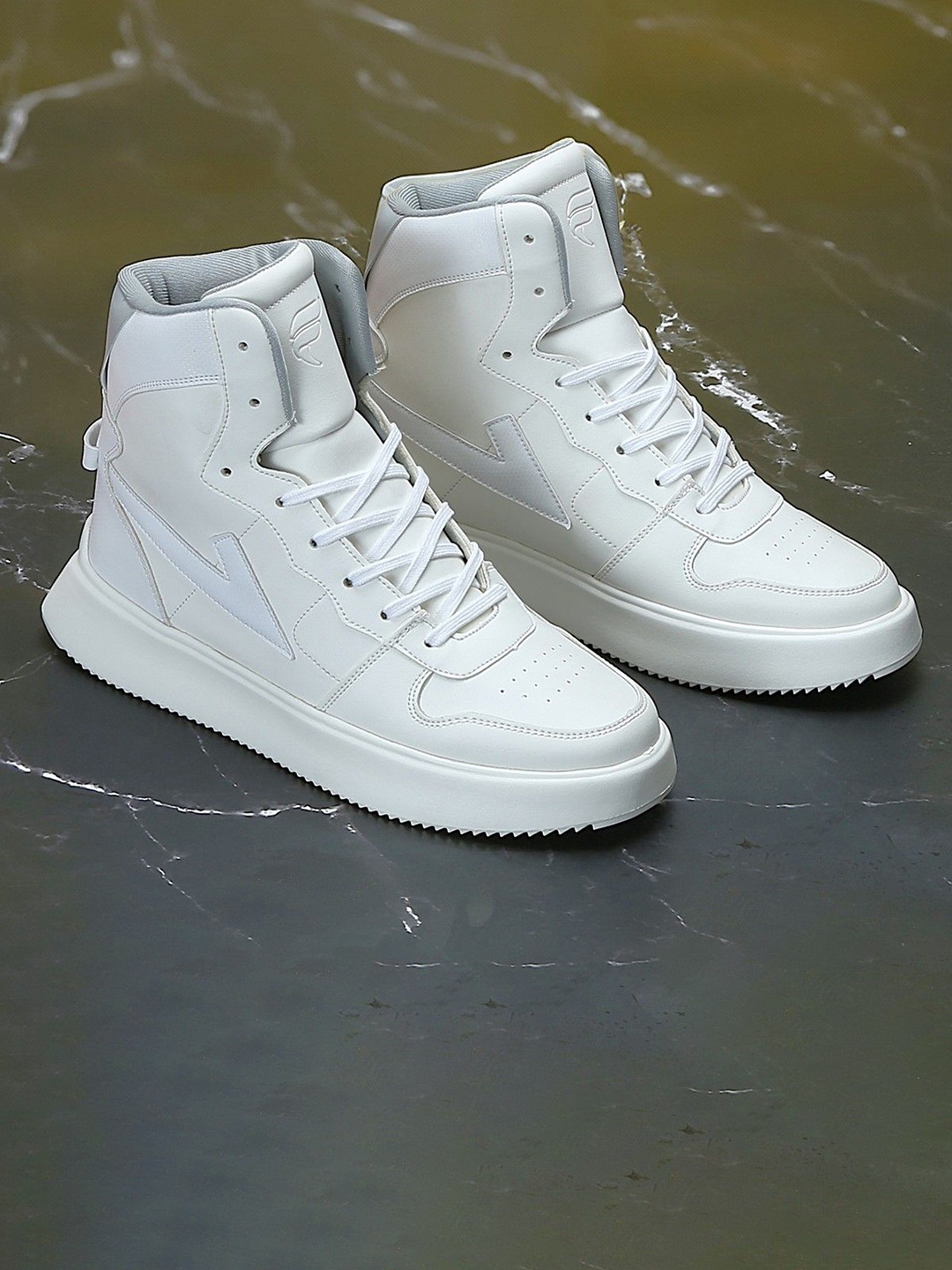 

Field Care Men PU High-Top Sneakers, White