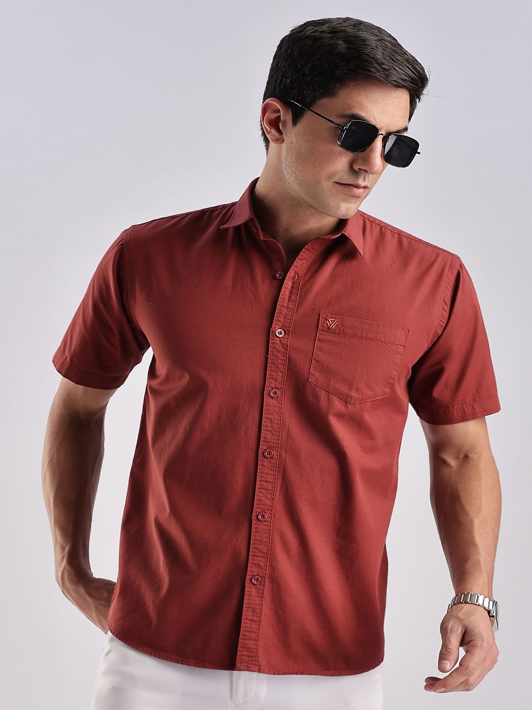 

BS BLUE SQUAD Men Solid India Slim Fit Cotton Casual Shirt, Maroon