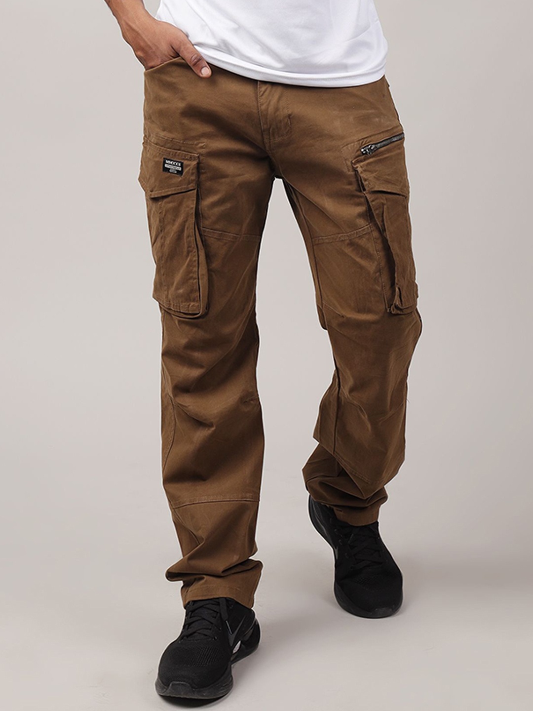 

MMXXII Men Relaxed Straight Leg Straight Fit Cargo Trouser, Brown