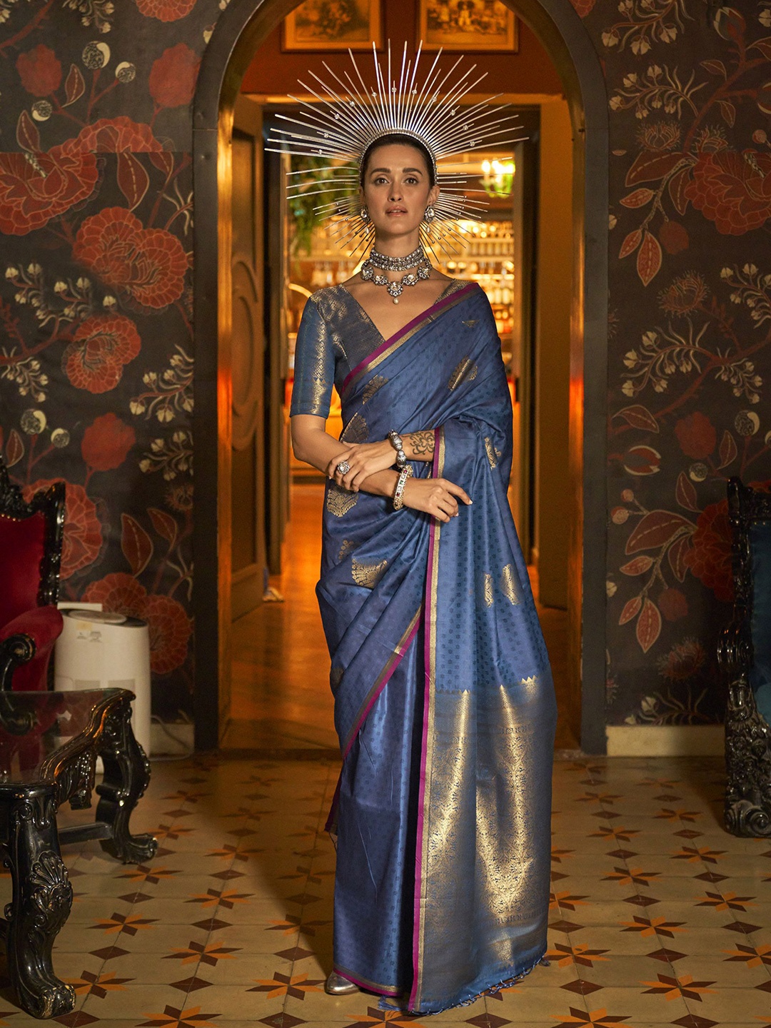 

DIVASTRI Woven Design Zari Banarasi Silk Saree, Navy blue