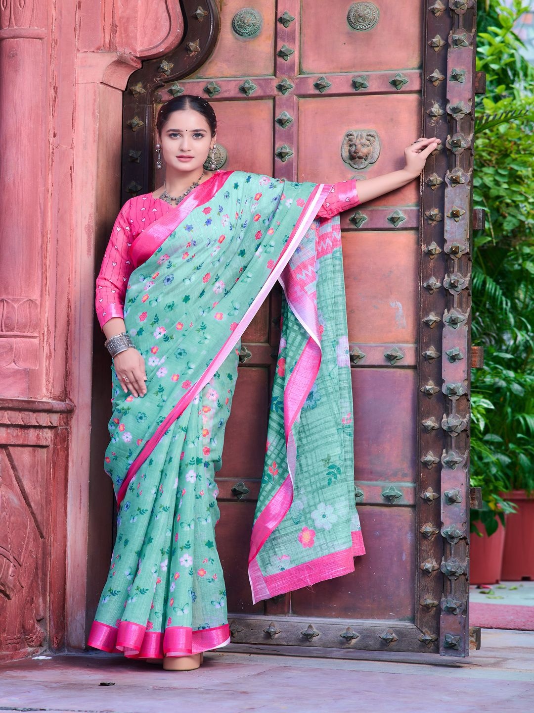 

TRENDING KART Floral Printed Zari Chanderi Saree, Green