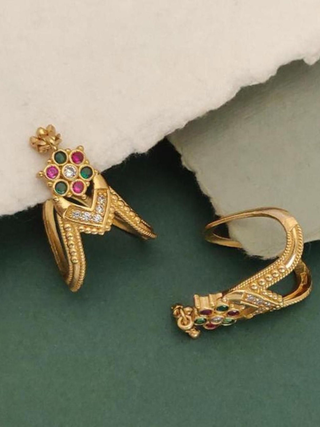 

DIMIKI Set Of 2 Gold-Plated American Diamond-Studded Vanki Finger Ring