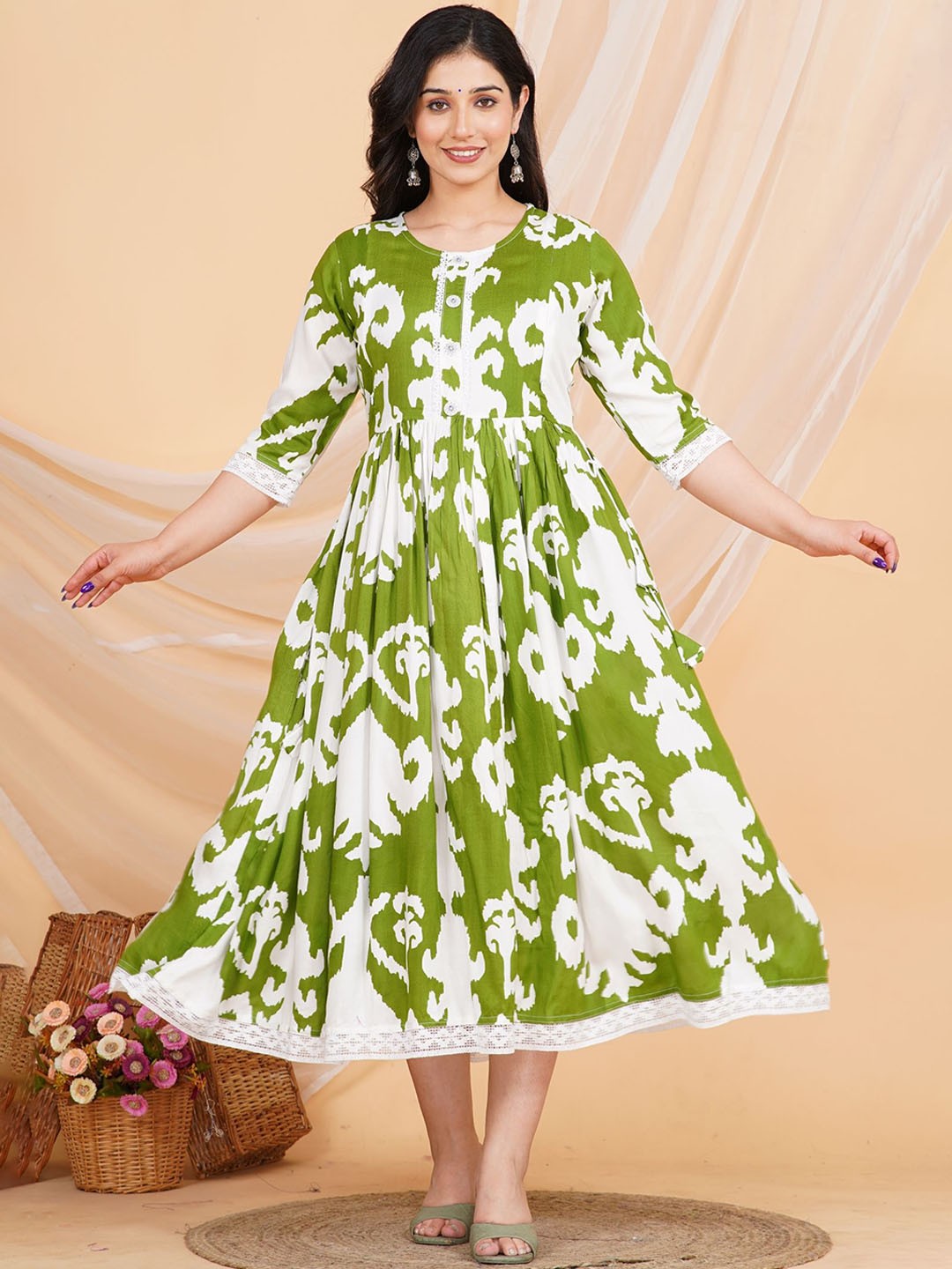 

Pristyle Floral Printed Round Neck A-Line Ethnic Dress, Green