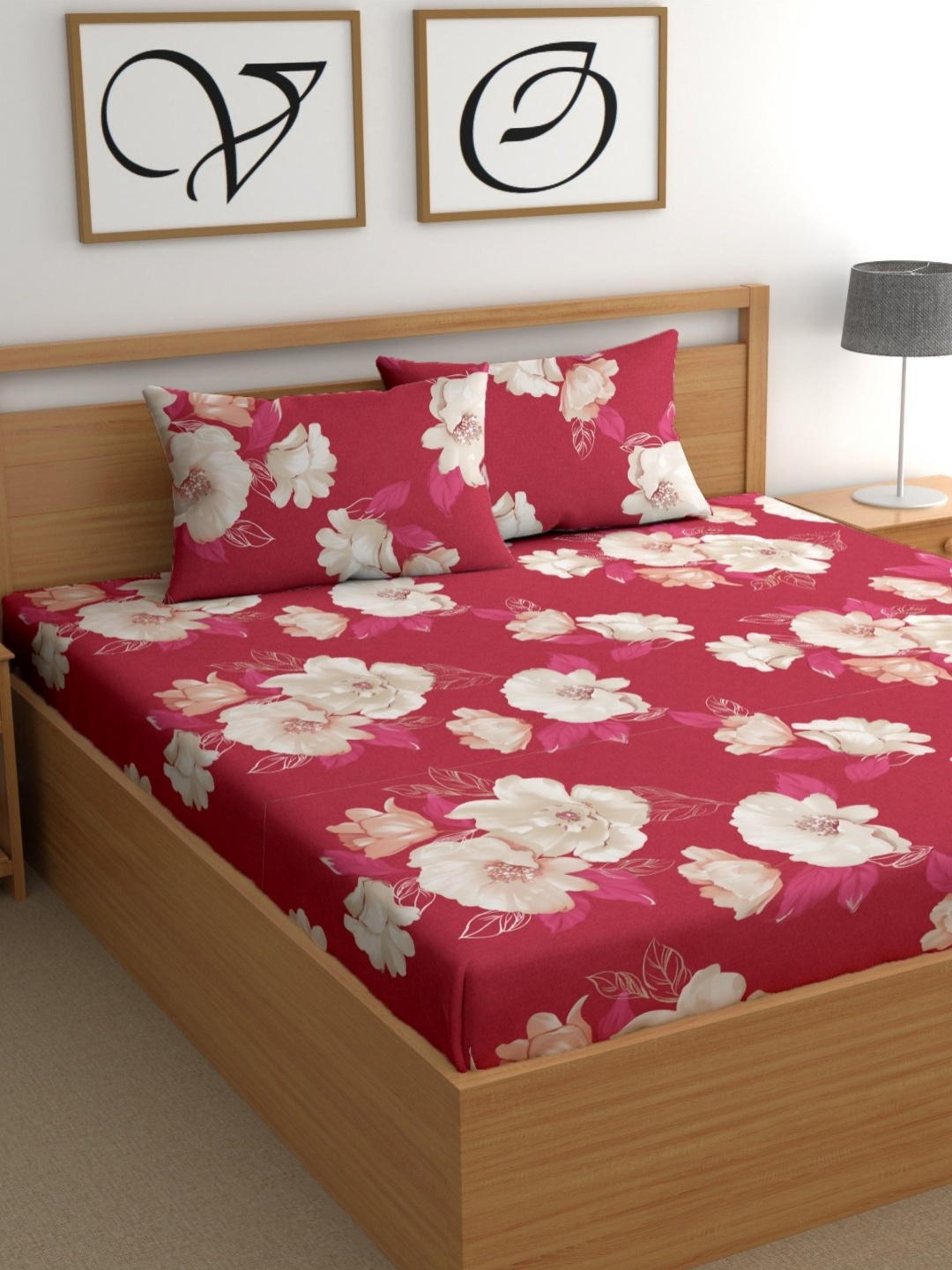 

CG HOMES Red & Beige Floral 210 TC King Bedsheet with 2 Pillow Covers