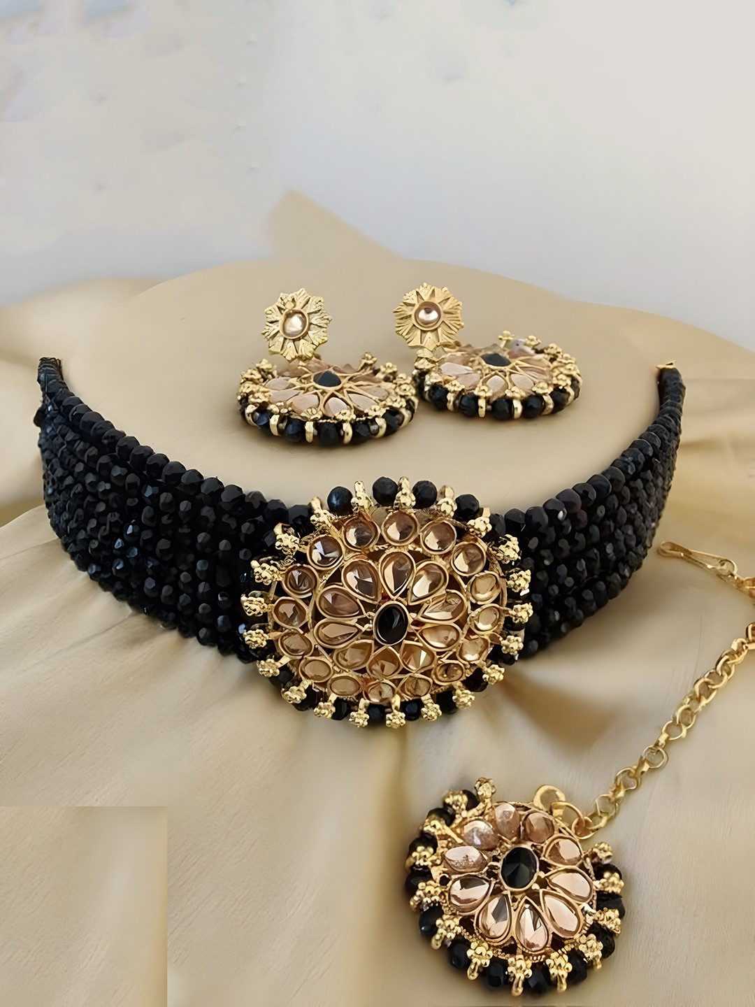 

JMBW INTERNATIONAL Set Of 2 Gold Plated Stone Studded & Beaded Jewellery Sets