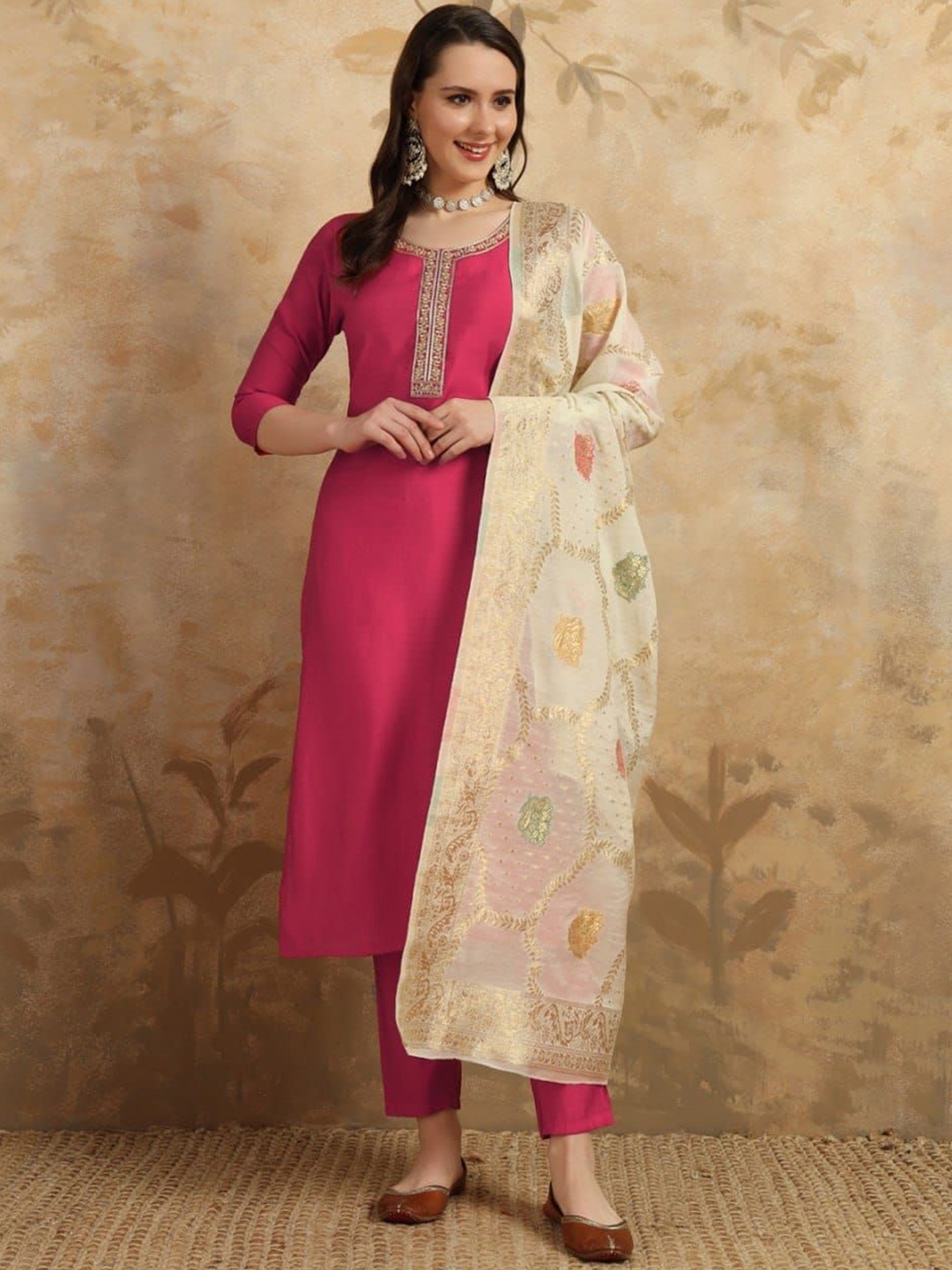 

IZIBRA Floral Yoke Design Zari Work Chanderi Cotton Kurta With Trousers & Dupatta, Red