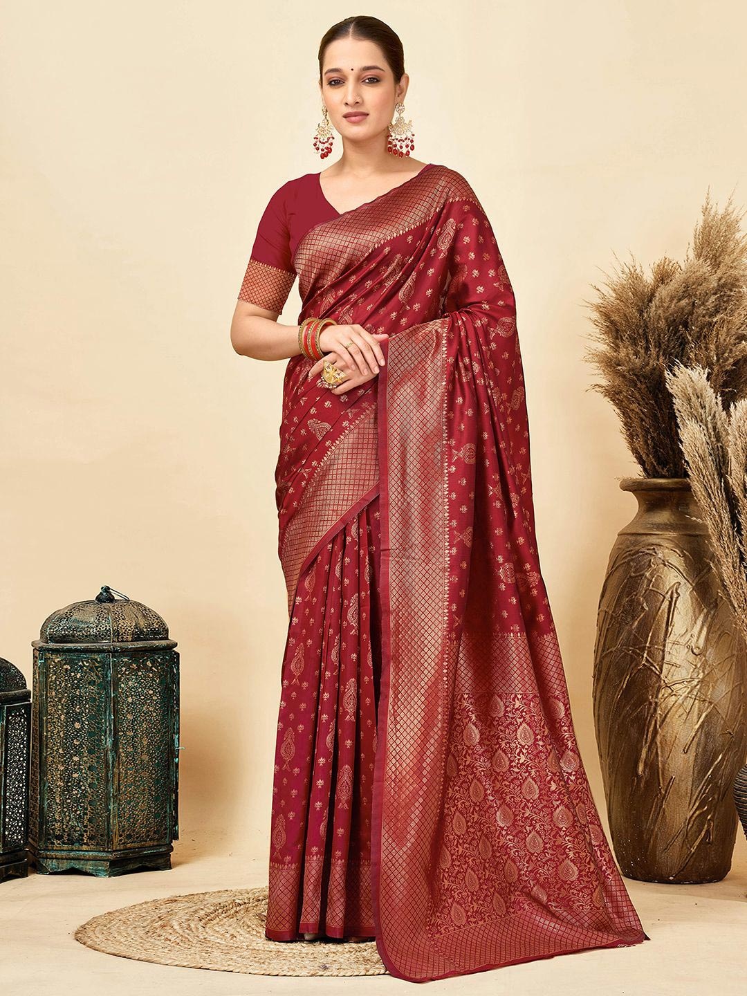 

HERE&NOW Woven Design Zari Silk Blend Patola Saree, Maroon