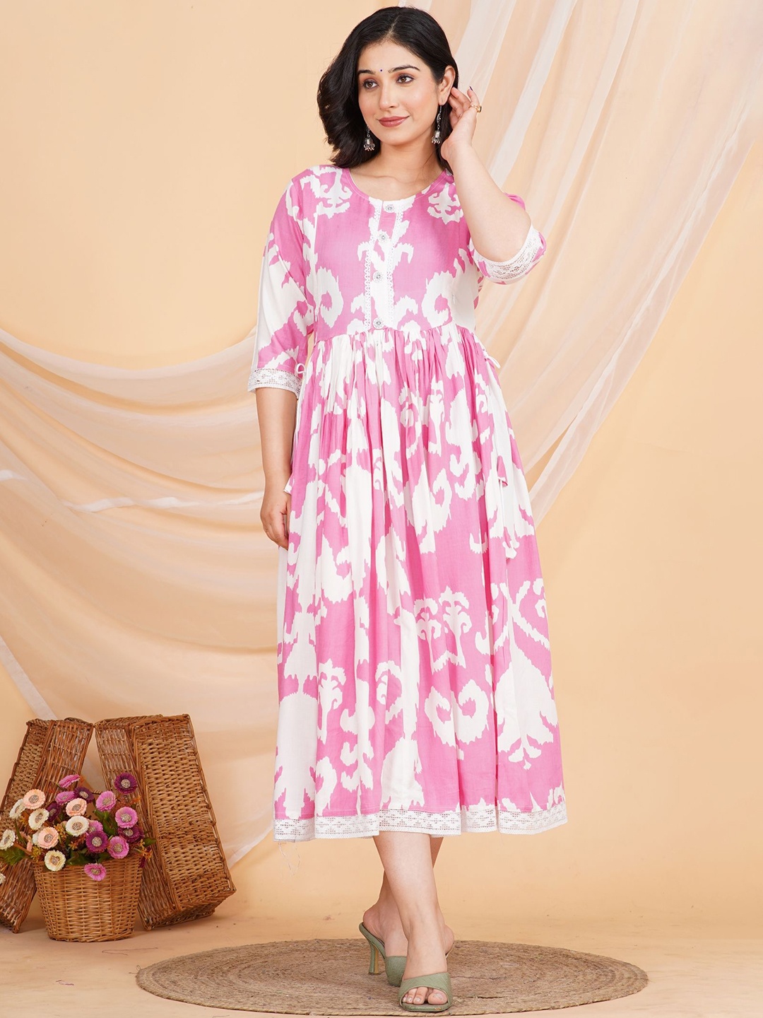 

Pristyle Floral Printed Fit and Flare Ethnic Dress, Pink