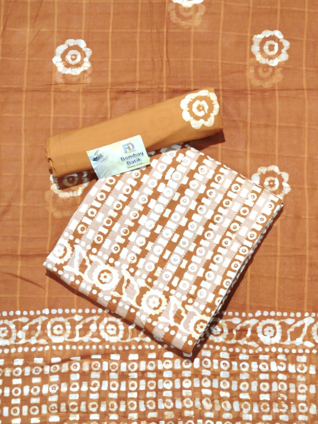 

Farooq Dyeing Geometric Printed Pure Cotton Unstitched Dress Material, Mustard