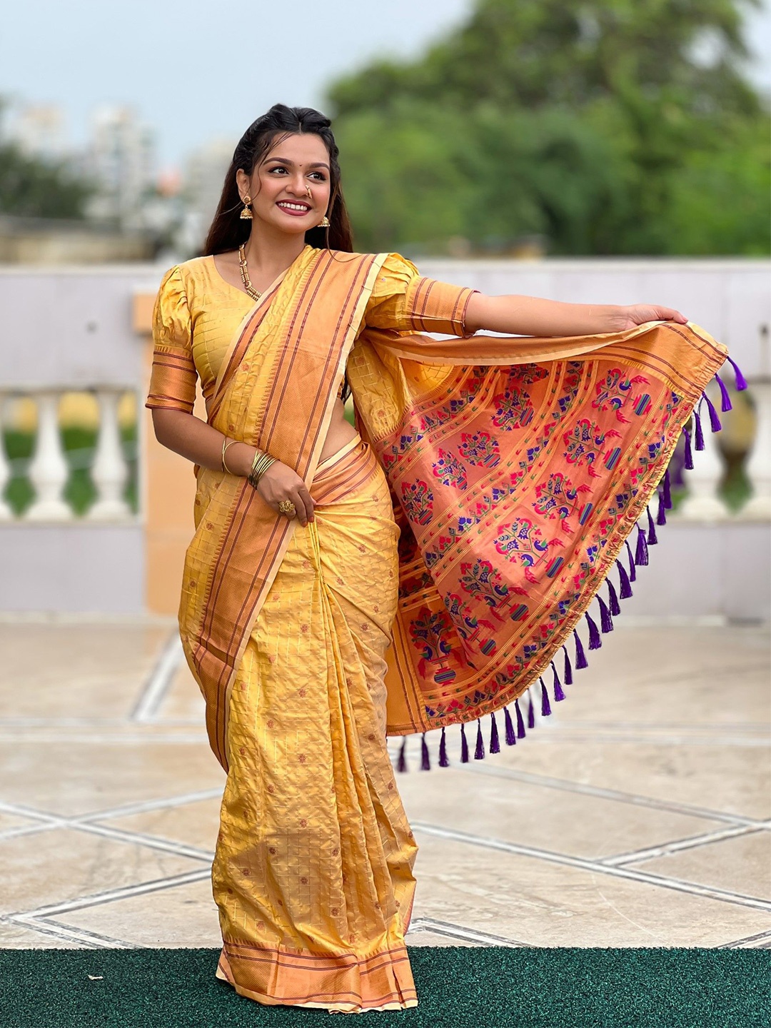 

Rangtulika Ethnics Woven Design Zari Paithani Saree, Yellow