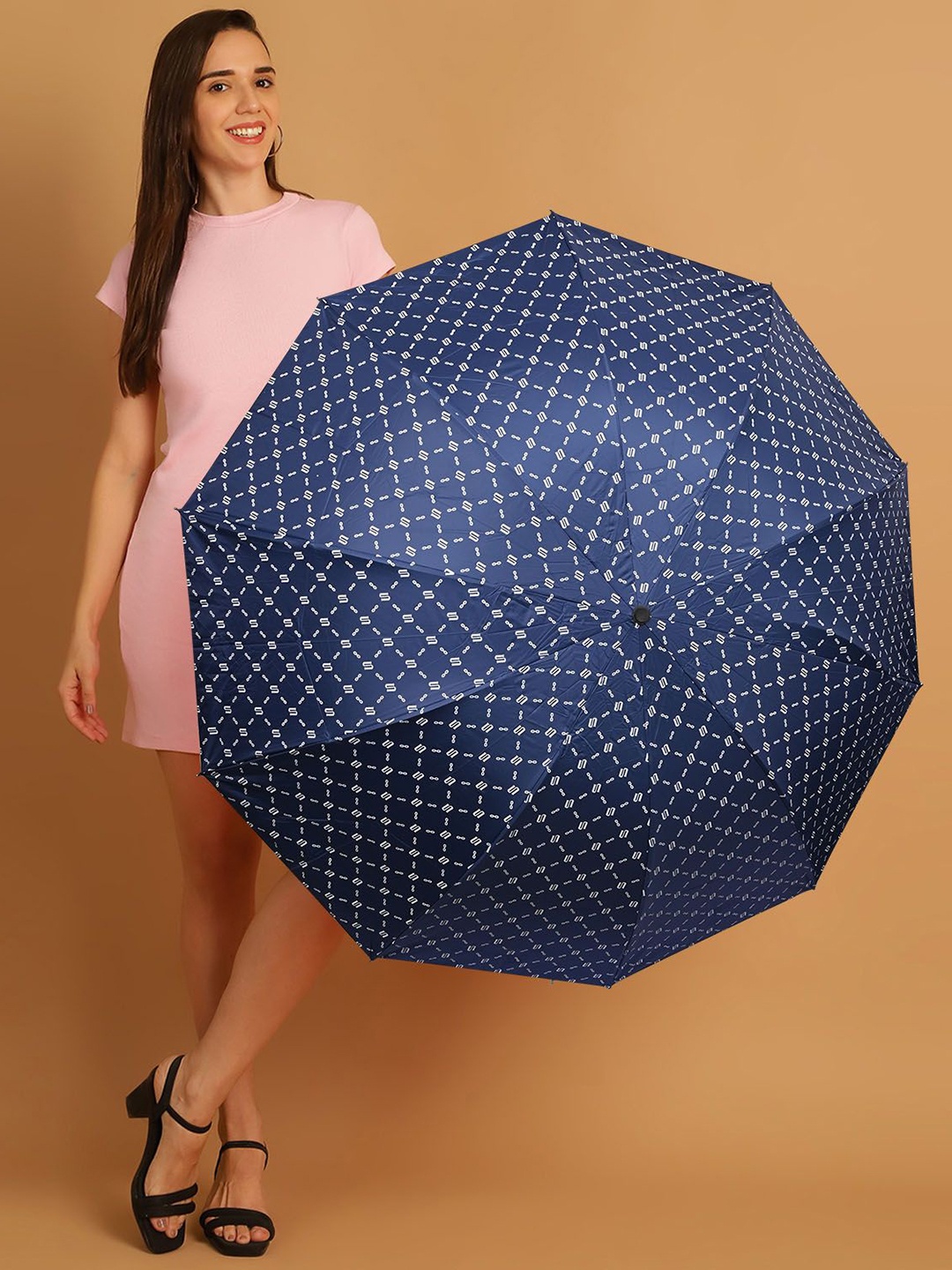 

LOOM LEGACY Manual 3 Fold Geometric Umbrellas, Navy blue