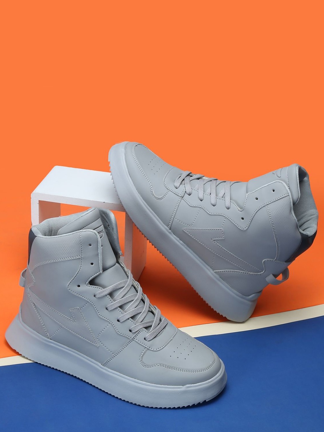 

Field Care Moonlight Men High-Top Sneakers, Grey