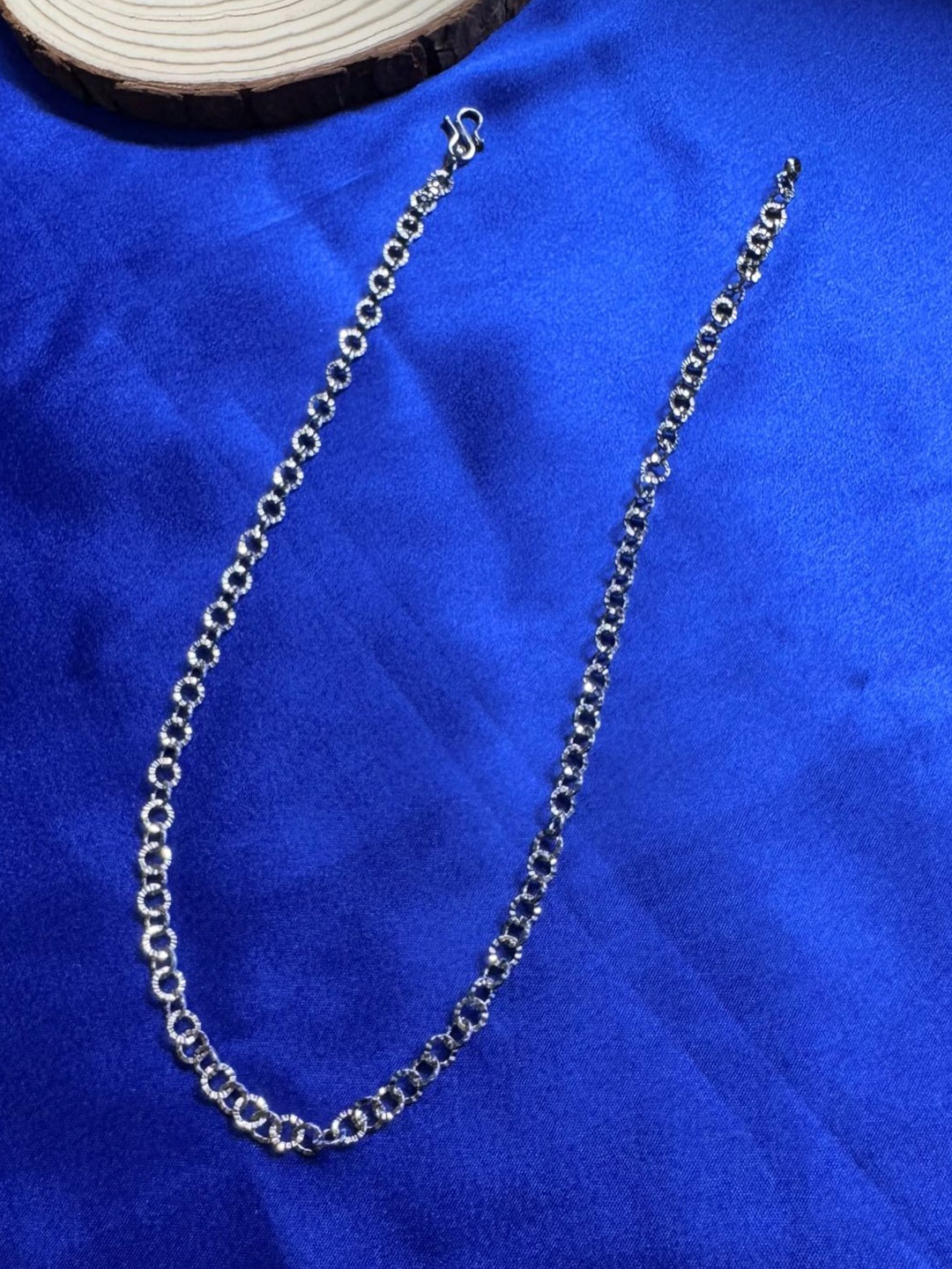 

The Jewellery Tale Silver-Plated Minimal Link Chain