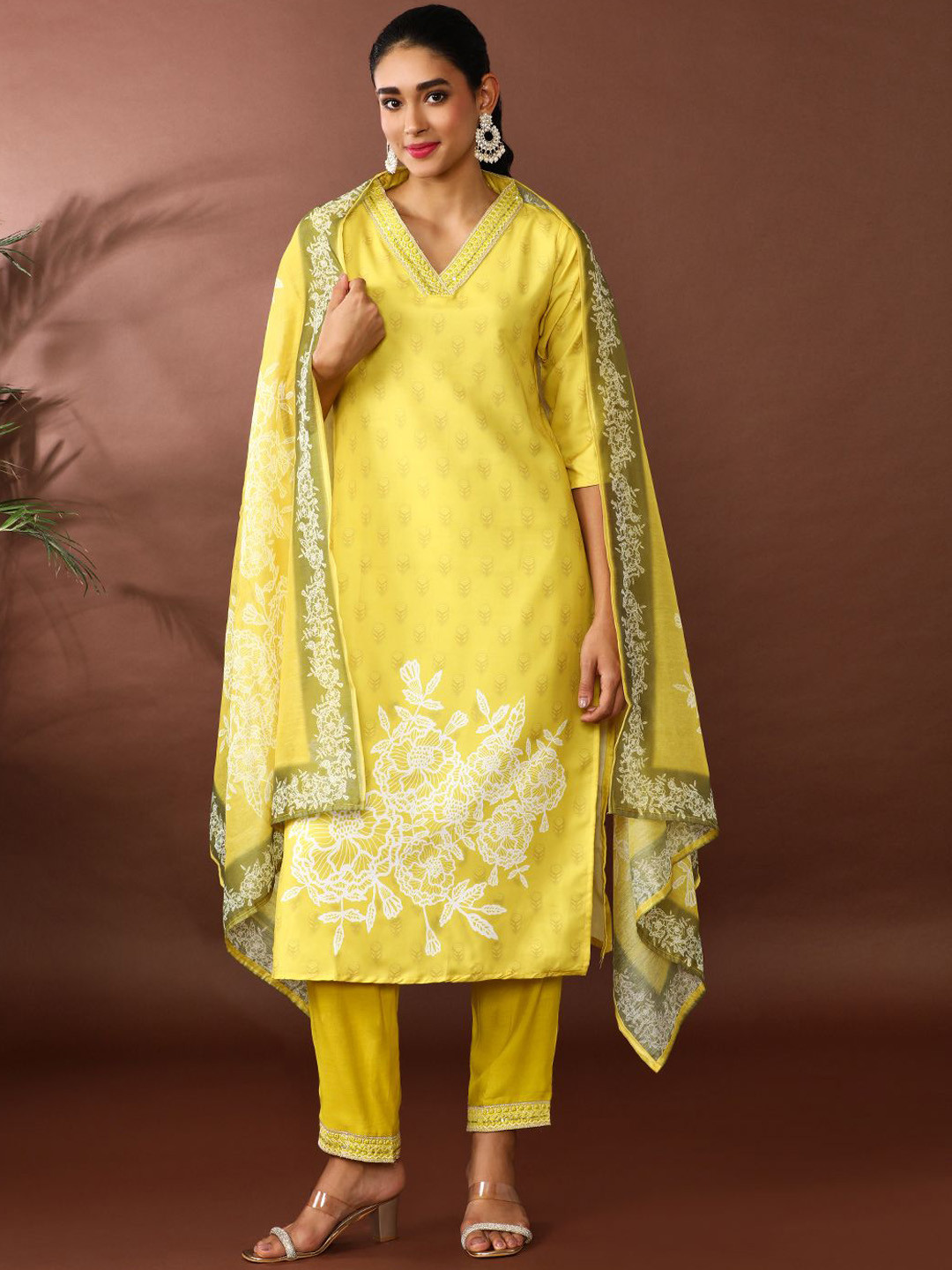 

Jaipur Kurti Floral Printed V Neck Kurta With Trousers & Dupatta, Yellow