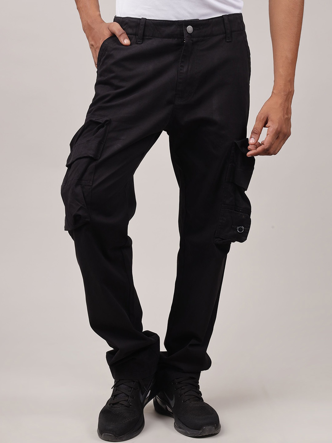 

MMXXII Men Relaxed Straight Leg Straight Fit Cotton Cargos, Black