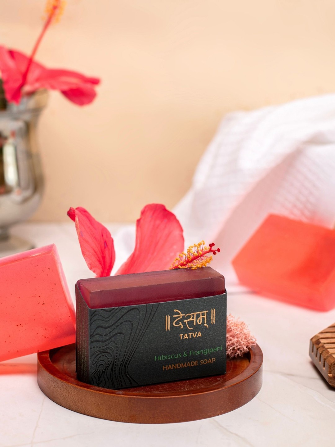 

Desam Organics Hibiscus & Frangipani Handmade Soap - 100g, Pink