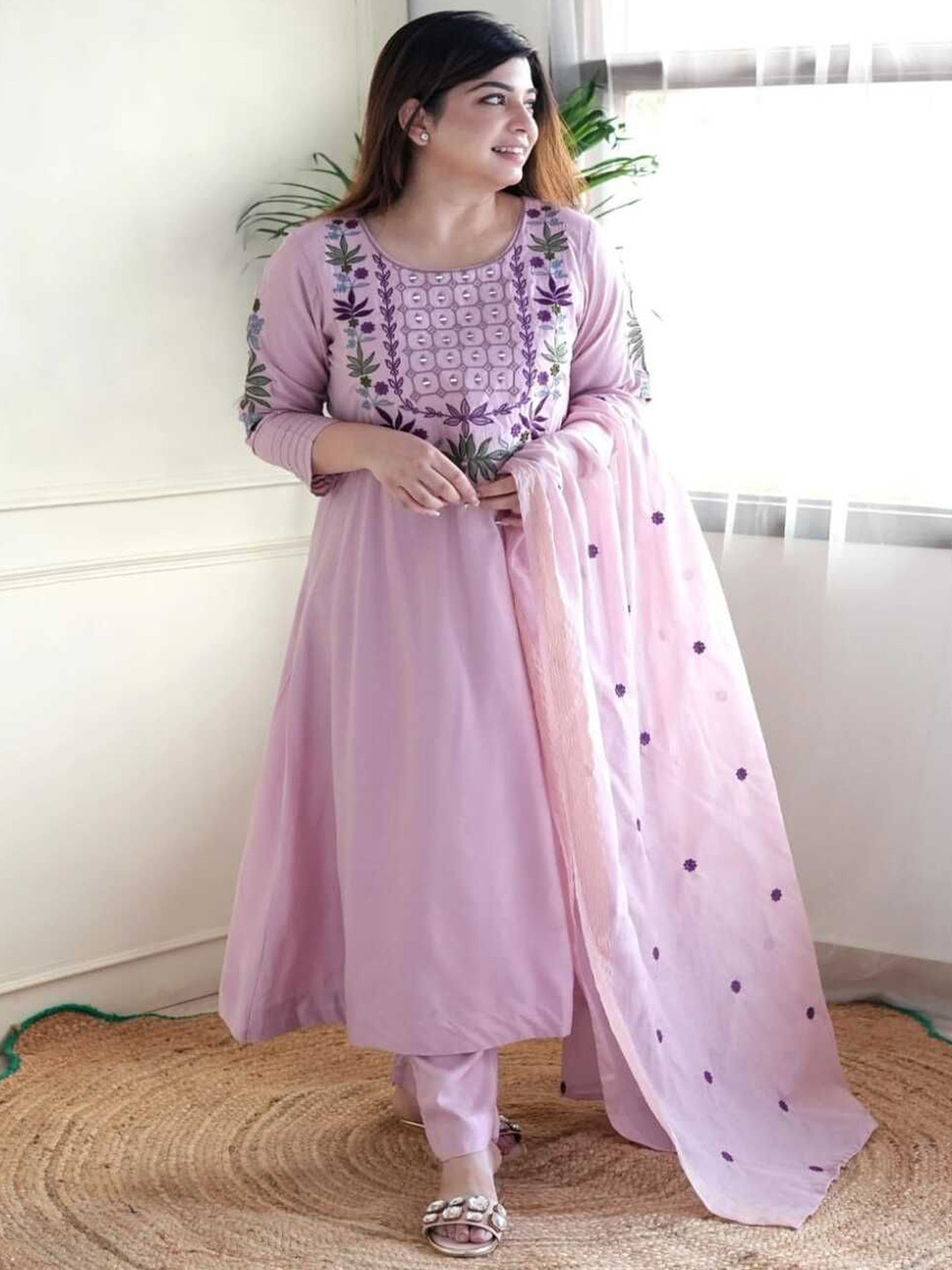 

SHIJILA Floral Yoke Design Round Neck Thread Work Straight Kurta With Trousers & Dupatta, Lavender
