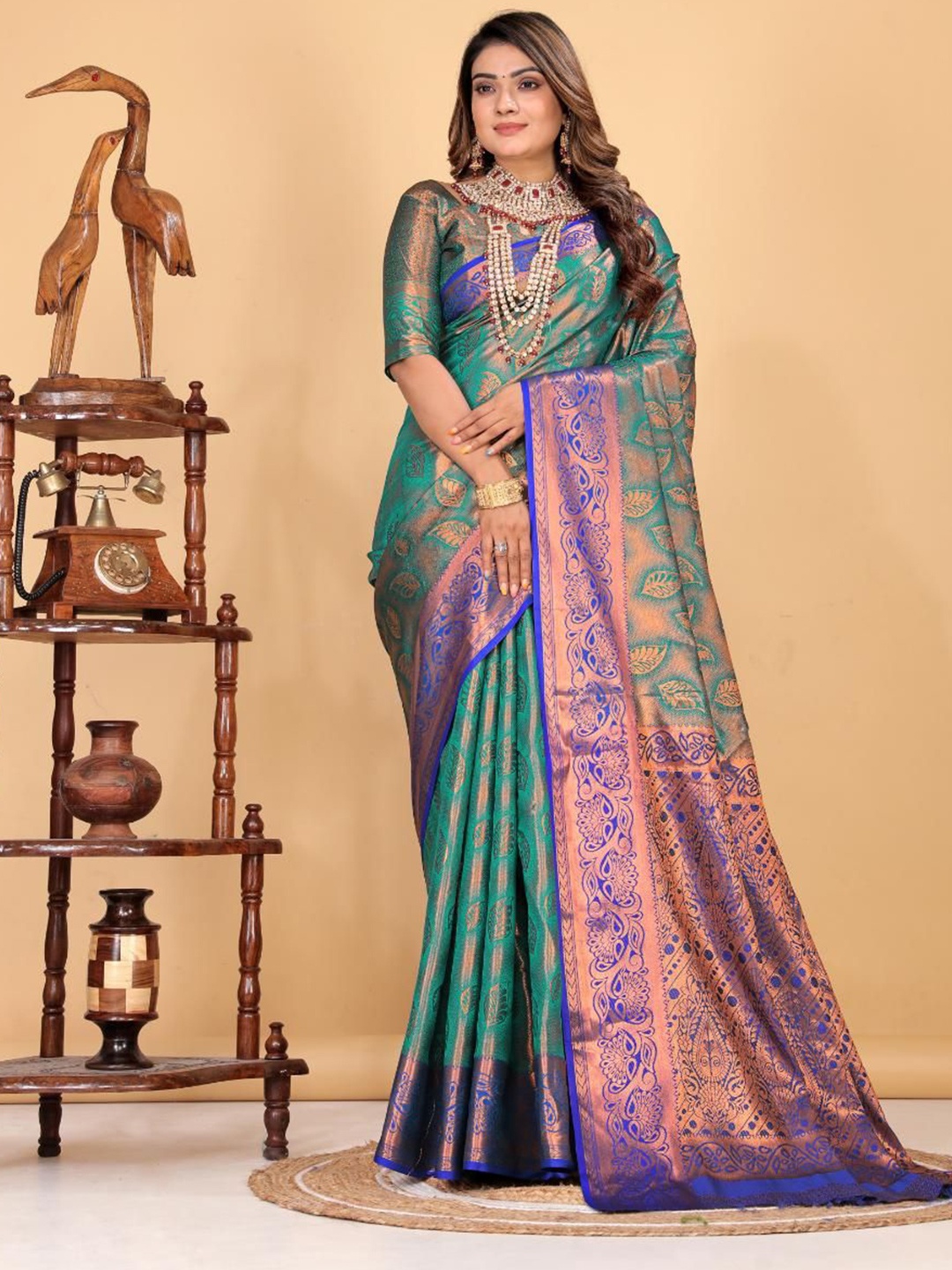 

AKSH FASHION Woven Design Zari Banarasi Saree, Sea green