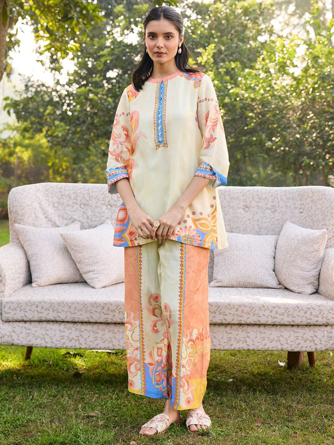 

SAUNDH Floral Printed Round-Neck Top With Trouser, Off white