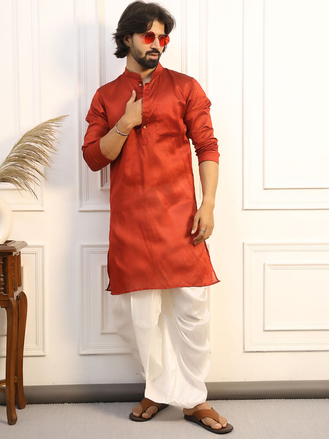 

MIDAV Men Indigo Pathani Kurta, Maroon