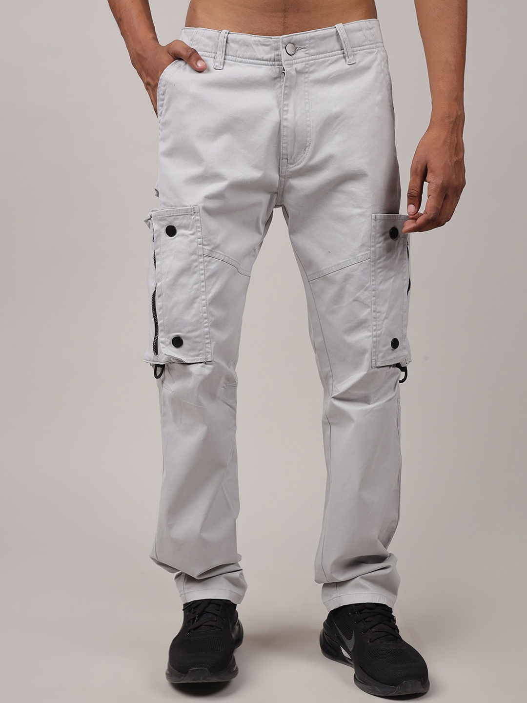 

MMXXII Men Relaxed Straight Leg Straight Fit Cotton Cargo Trouser, Grey