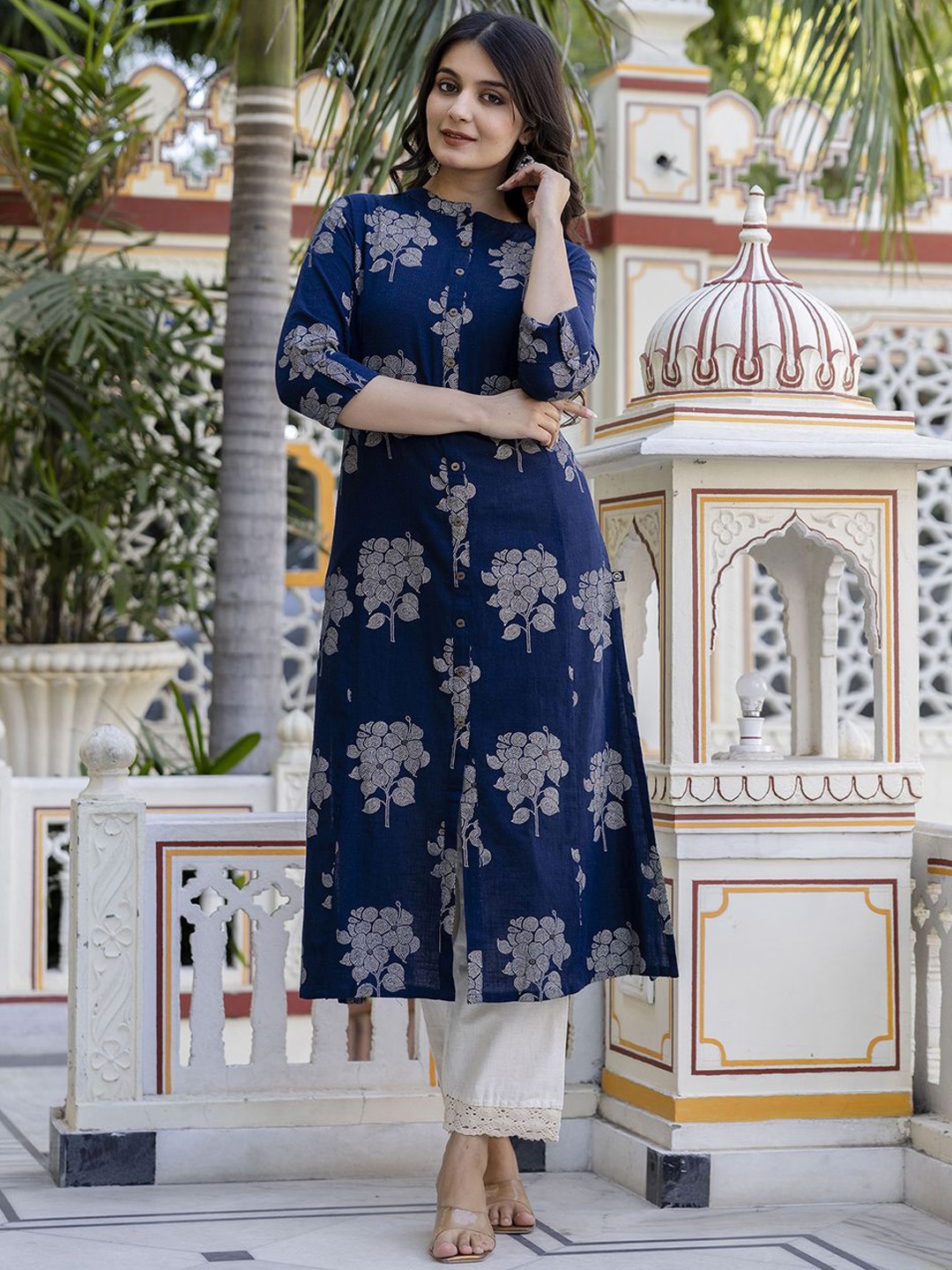 

Pistaa Floral Printed Pure Cotton A-Line Kurta With Palazzos, Navy blue
