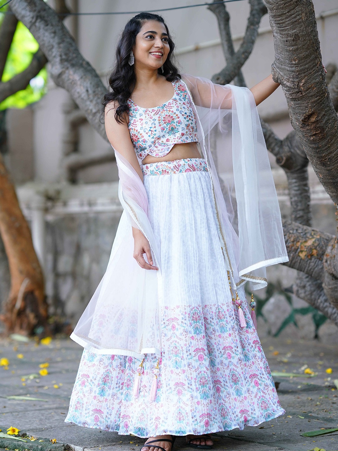 

FABPIXEL Embroidered Kalamkari Semi-Stitched Lehenga & Unstitched Blouse With Dupatta, Off white