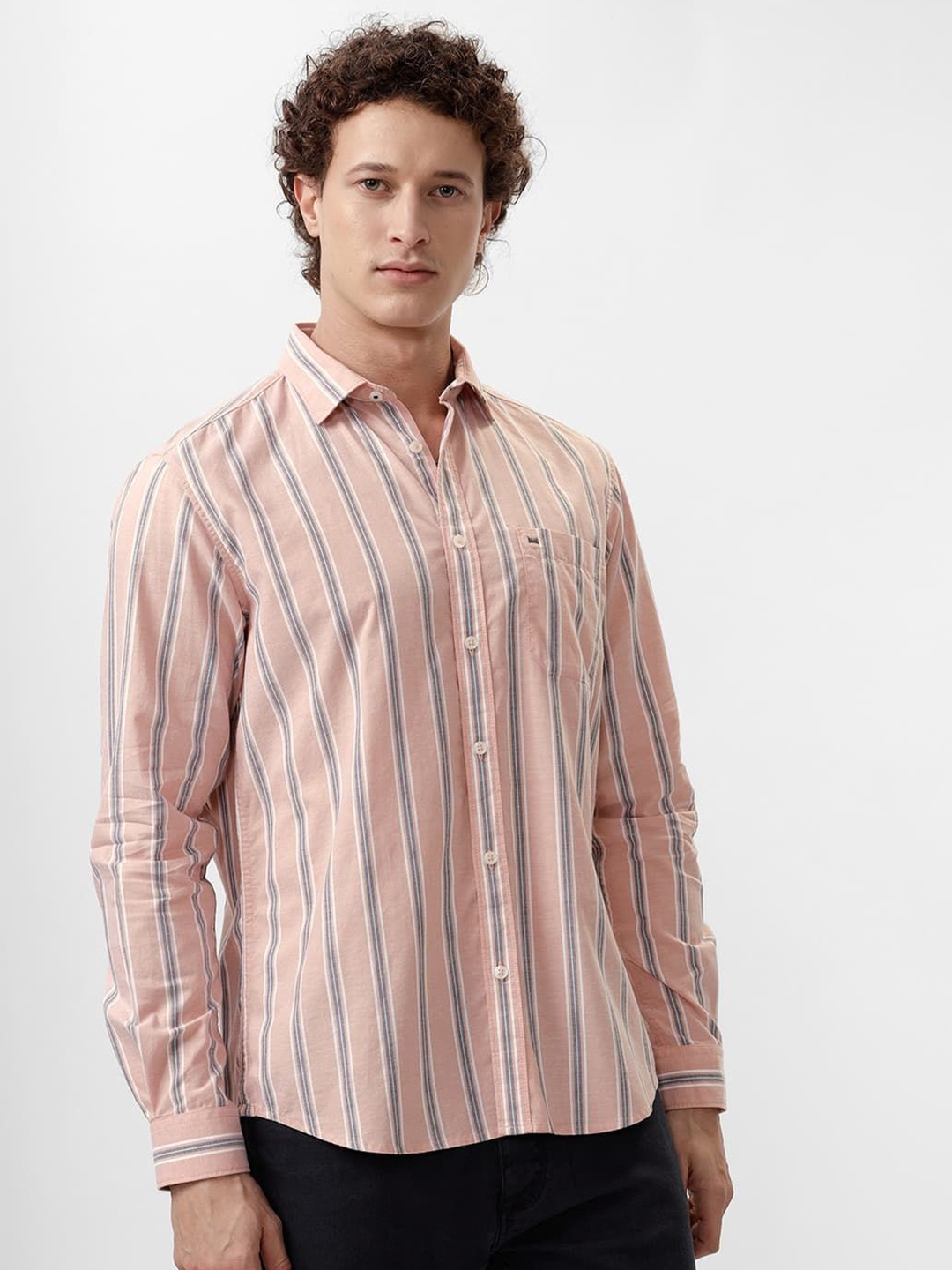 

Basics Men Slim Fit Spread Collar Vertical Striped Cotton Casual Shirt, Peach