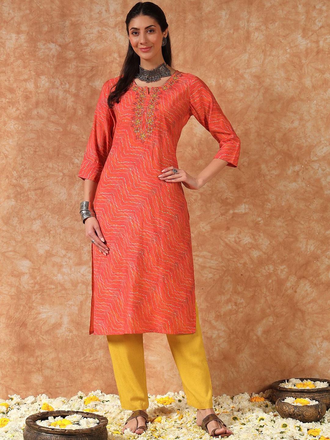 

Meeranshi Bandhani Embroidered Silk Thread Work Straight Kurta, Orange