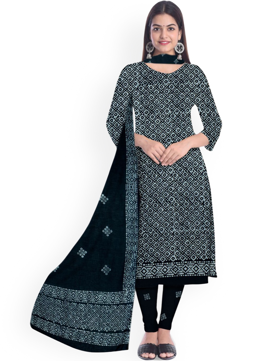 

Farooq Dyeing Printed Pure Cotton Unstitched Dress Material, Black