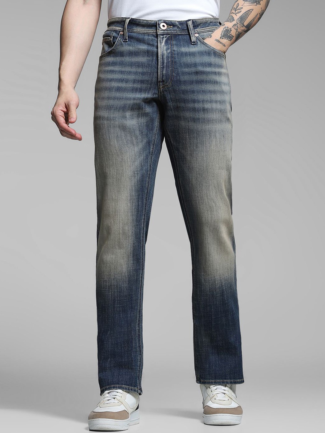 

Jack & Jones Men Low-Rise Heavy Fade Stretchable Jeans, Blue
