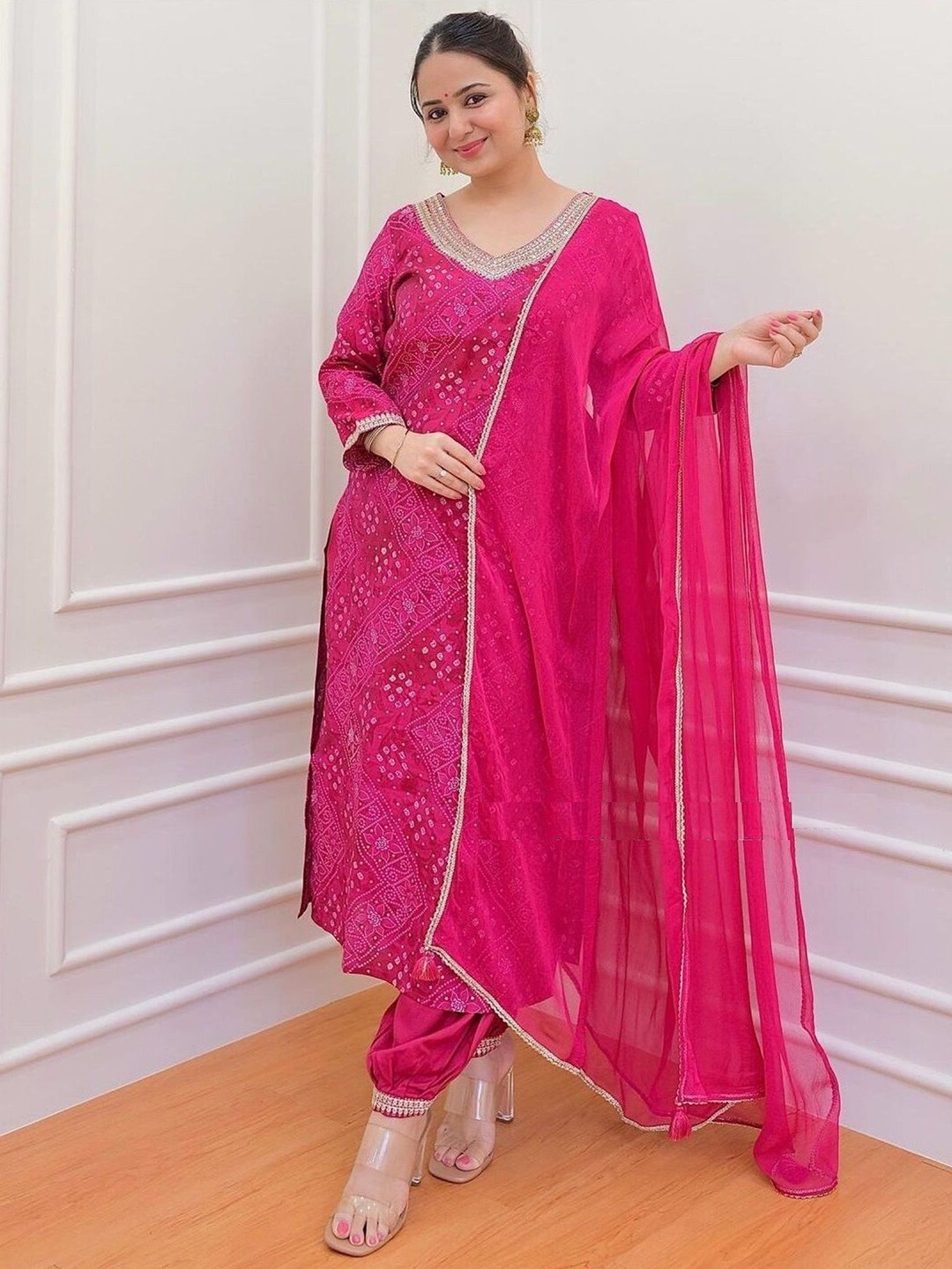 

BAESD Women Bandhani Embroidered Regular Kurta with Trousers & With Dupatta, Pink