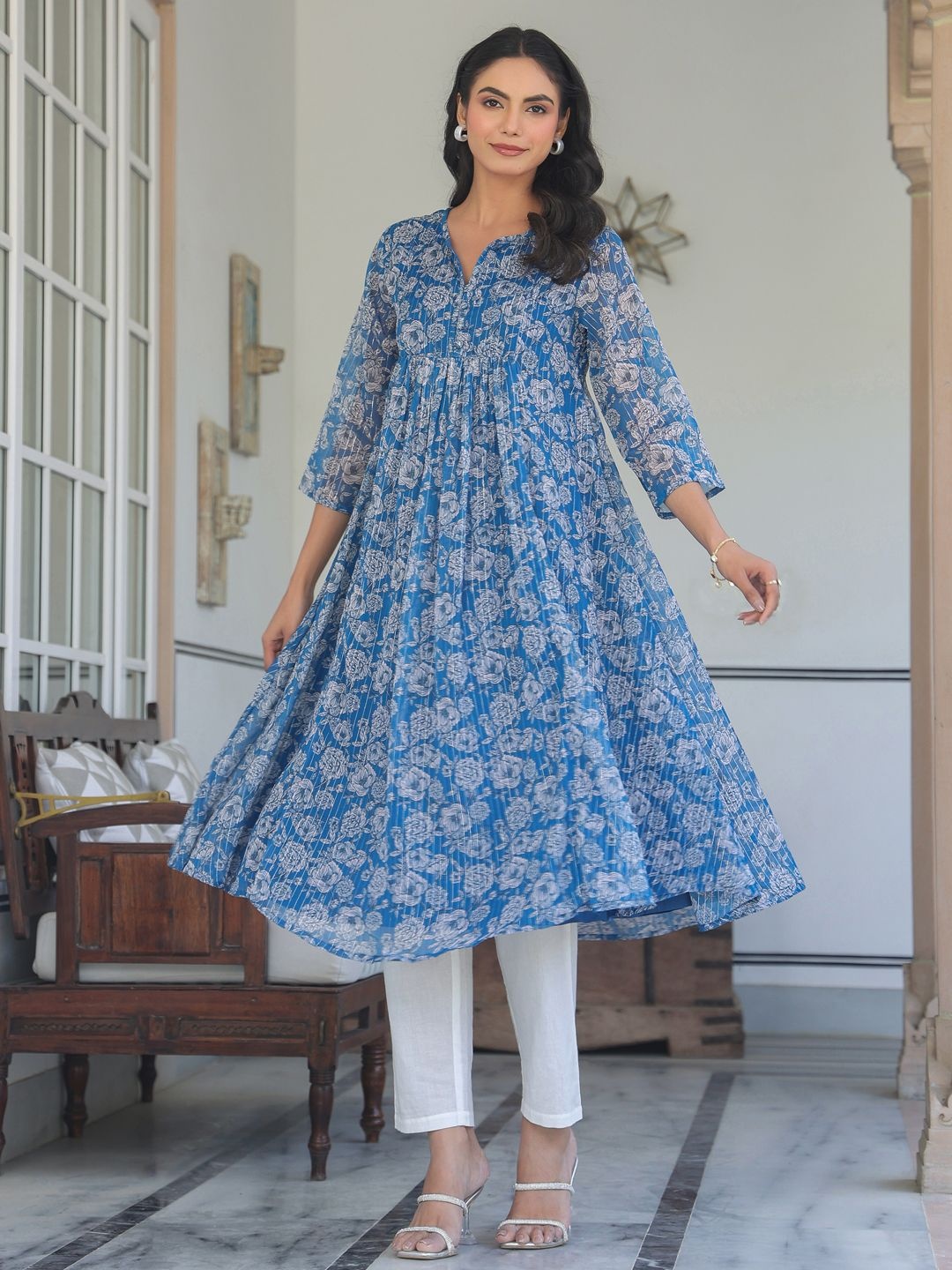 

Janasya Floral Printed Notch Neck Chiffon Lurex A-Line Kurta, Blue