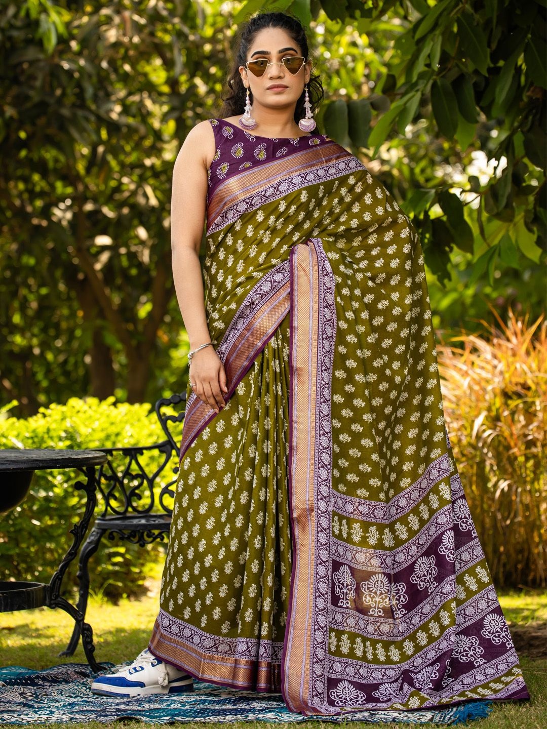 

KALINI Ethnic Motifs Zari Bagh Saree, Olive