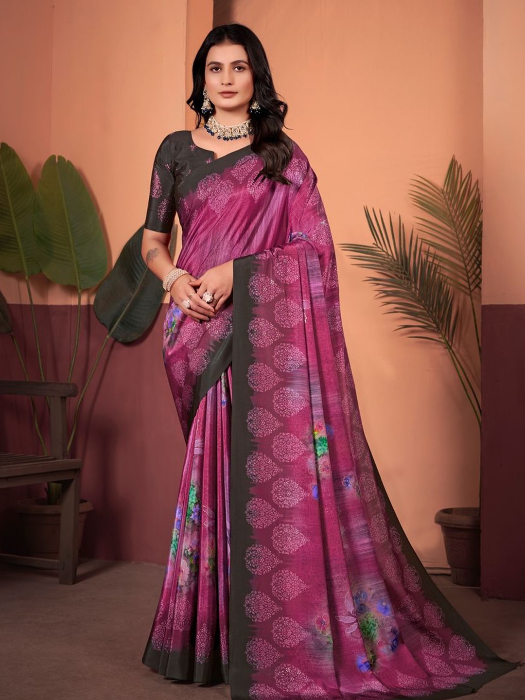 

Suha Floral Poly Crepe Saree, Purple