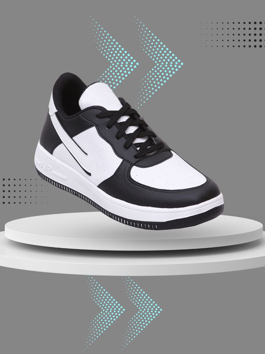

Woyak Men Striped Sneakers, White