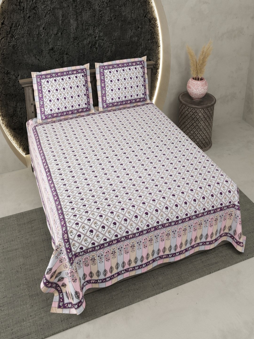 

Qfab Purple Floral 250 TC King Bedsheet with 2 Pillow Covers