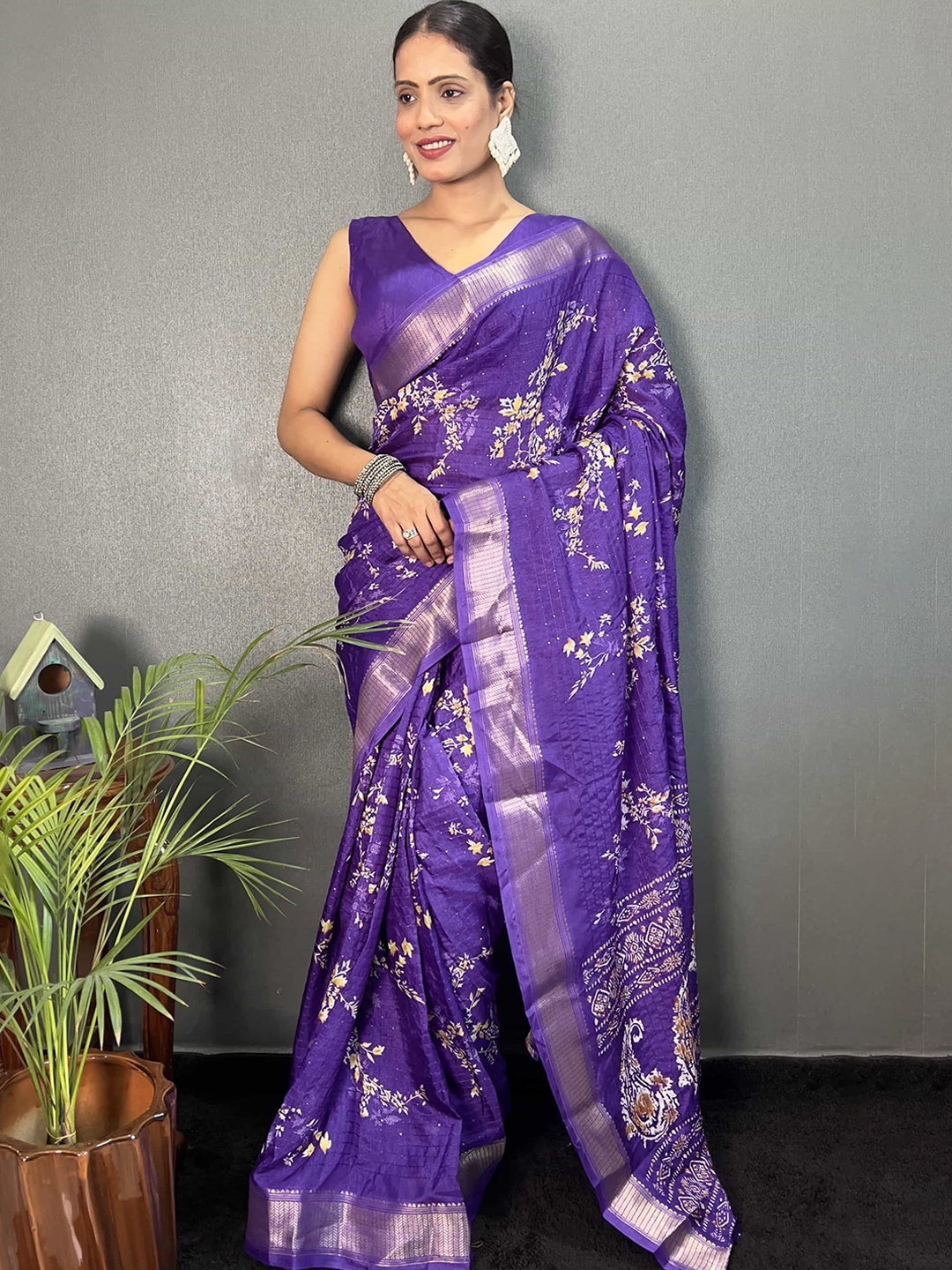 

HERE&NOW Floral Zari Pure Silk Ready to Wear Saree, Purple